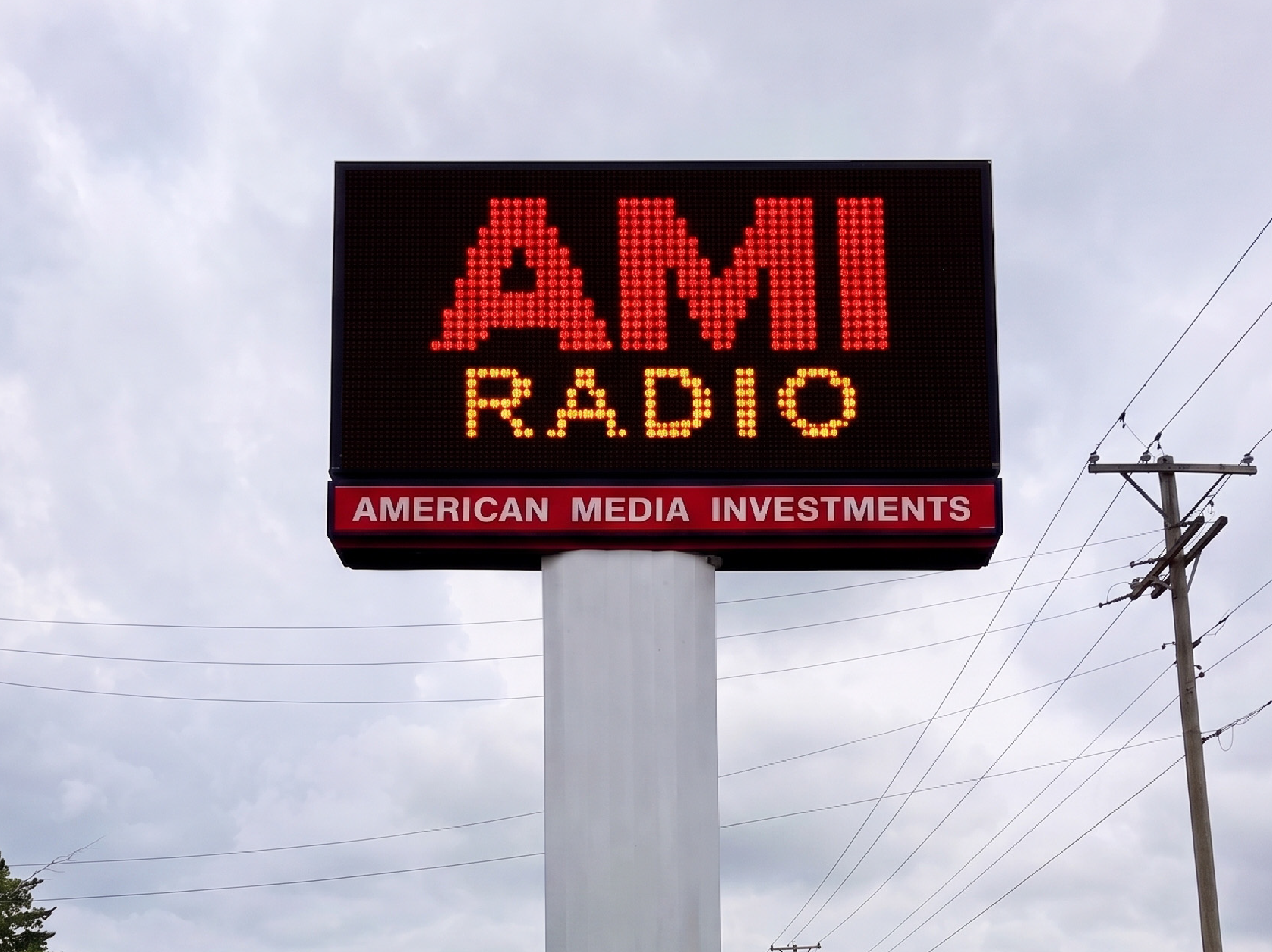 Electronic message center signs